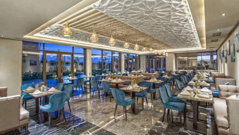 Restaurante a la carta noche