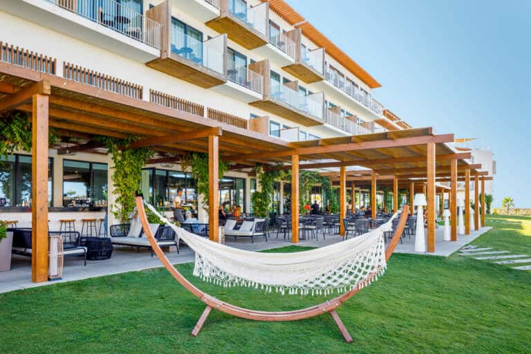 lounge area (1)