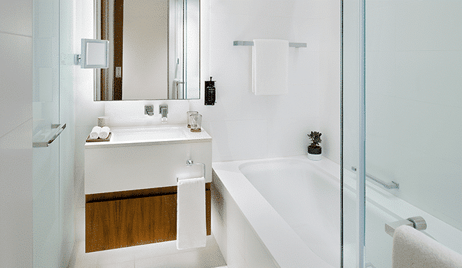 vih_vithh_rooms_deluxe_golf_view_batlroom_ambient_lr_enhanced