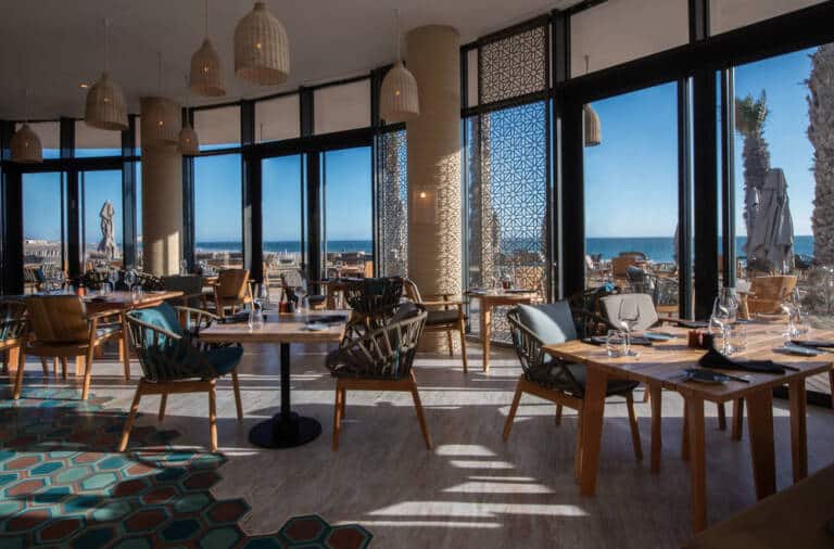 AGART_P0085 Restaurant Dining Room View