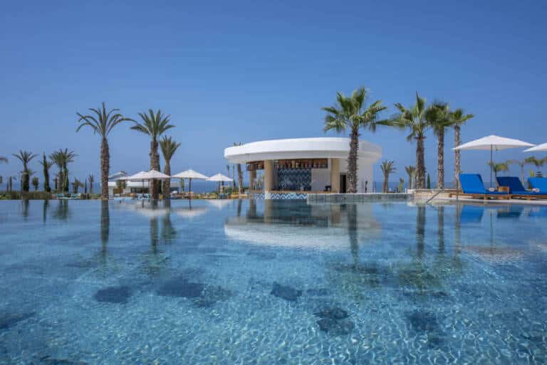 AGART_P0099 La Vie En Bleu Pool View