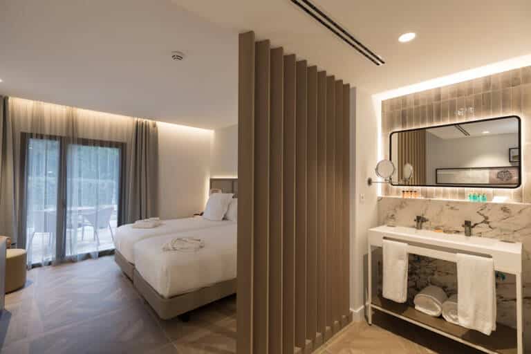 Hotel Encinar Room 2 - 026 V2