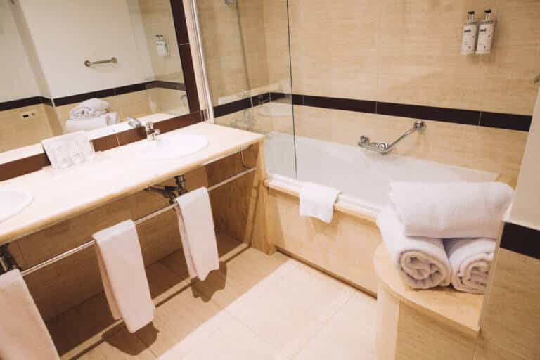 BAÑO 5