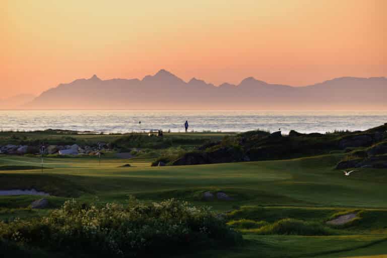 028_LOFOTEN_LINKS_Photo_Jacob_Sjoman_62A3156_V1 copy