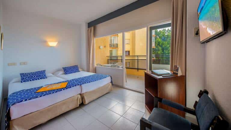 globales-gardenia-habitacion-familiar-1