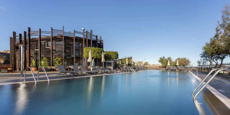 BTENRL_POOL_18-1_Landscape