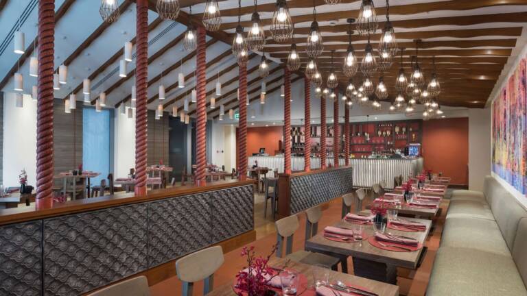 744cea0c75c5-74509227_4K_converted