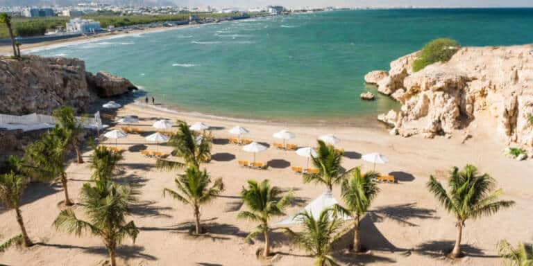 crowne-plaza-muscat-5782772604-2x1