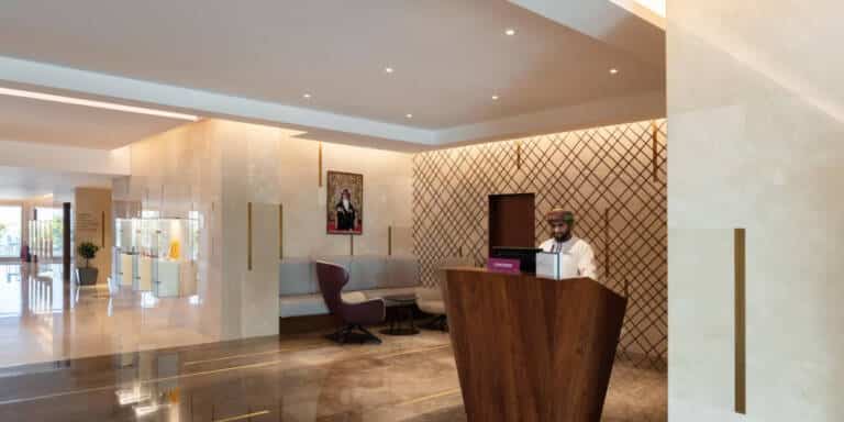 crowne-plaza-muscat-8729991377-2x1