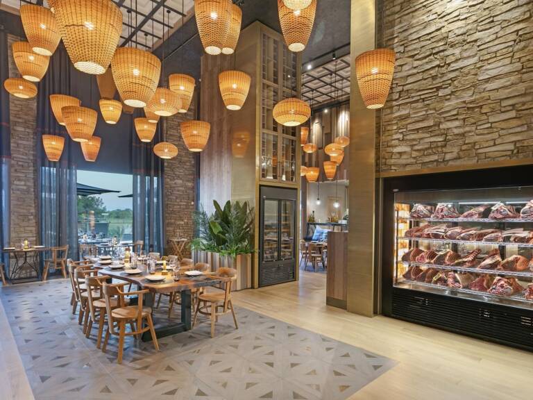 085-cullinan-belek-beef-grill-club_standard