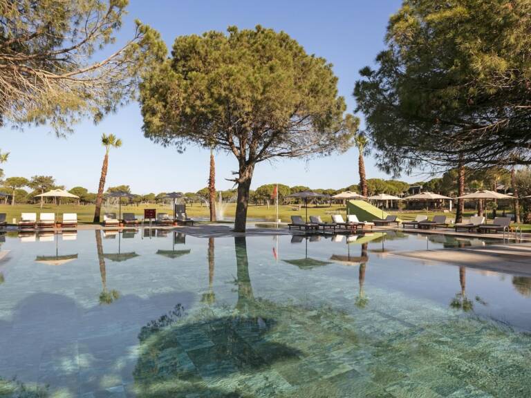 310-cullinan-belek-azure-pool_standard