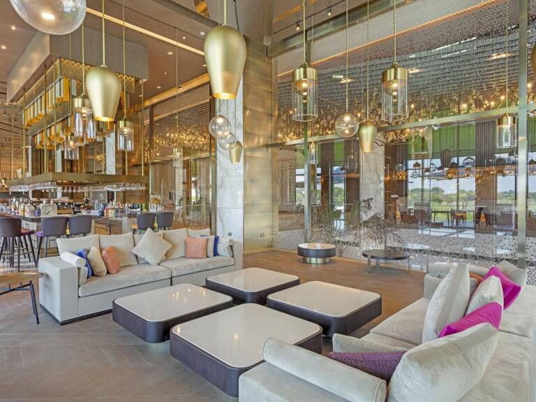 421-cullinan-belek-lobby-bar_standard