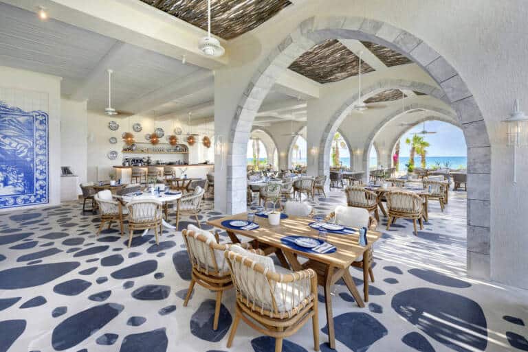 REGNUM_THE_CROWN_NIKOS-01(2)