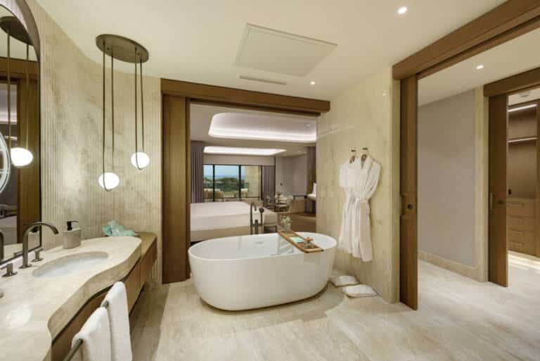 Regnum_The_Crown_Seascape_Suite (5)