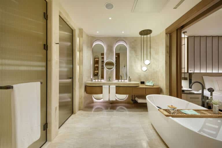 Regnum_The_Crown_Seascape_Suite (7)