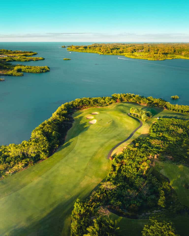 anahita-golf-course-view-on-iac-island (1)
