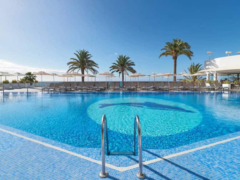 25-3-25-piscinadedia-0008256-d6b40c45d82a5fcbbba07f21ab5589f4