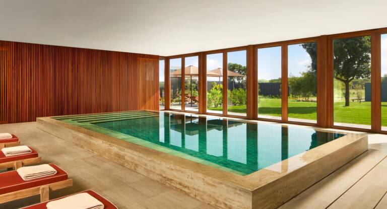 tivoli_estela_golf_lodges_indoor_pool_1