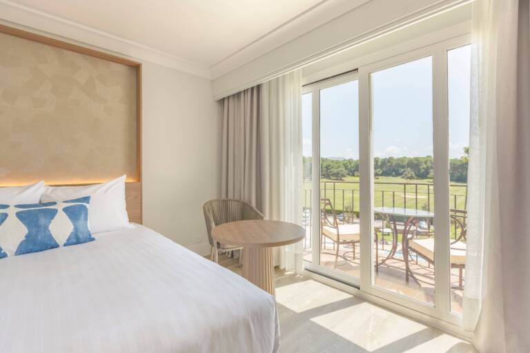 alcmm-guestroom-4994-hor-clsc